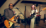 "Saudi Girls will drive", interprété par le groupe saoudien de Jeddah 'One of us' (Capture d'écran : Youtube)