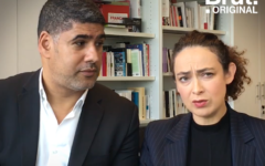 Rachid Benzine et Delphine Horvilleur, co-auteurs de 'Des mille et une façons d'être juif ou musulman. Dialogue entre le rabbin Delphine Horvilleur et l'islamologue Rachid Benzine' aux éditions le Seuil (Crédit: capture d'écran Brut)