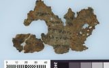 Un fragment des rouleaux de la mer Morte du livre de la Genèse, qui fait partie du projet de recherche intitulé Initiative des spécialistes lancé par le musée de la Bible et publié par Brill en 2016. Sur les 13 rouleaux publiés par le musée, au moins six présenteraient une authenticité douteuse (Image de Bruce et Kenneth Zuckerman et Marilyn J. Lundberg, autorisation du Musée de la Bible)