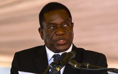 Le président zimbabwéen Emmerson Mnangagwa à  Harare, le 7 janvier 2017. (Crédit : AFP / Jekesai NJIKIZANA)