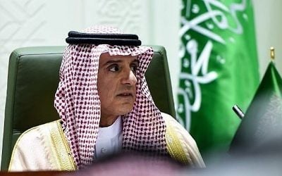 Le ministre saoudien des Affaires étrangères Adel al-Jubeir lors d'une conférence de presse avec son homologue français dans la capitale saoudienne de   Riyadh le 16 novembre 2017 (Crédit : AFP PHOTO / Fayez Nureldine)