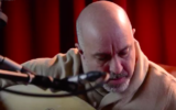Ara Dinkjian (Crédit : Capture d’écran YouTube)