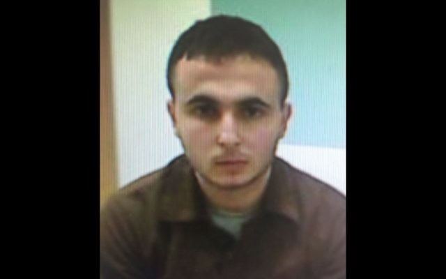 Baraa Issi, un terroriste présumé qui aurait poignardé un Israélien aux abords d'un supermarché de Cisjordanie en 2015 (Crédit : Shin Bet)