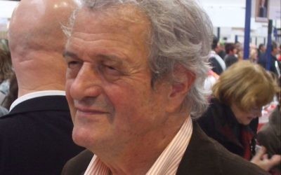Philippe Alexandre, à la foire du livres de Brive la Gailarde en 2010 (Crédit: Wikimedia Commons/Le Grand Cricri)