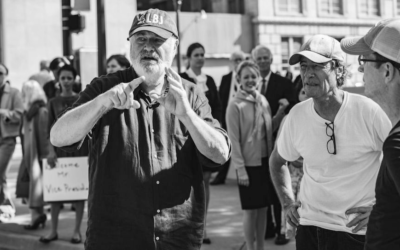 Rob Reiner sur le tournage de son nouveau film, le biopic 'LBJ.' (Crédit : Electric Entertainment/JTA)