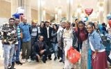 Des Juifs éthiopiens arrivent à l'aéroport Ben Gurion le 16 novembre 2017 pour commencer une nouvelle vie en tant qu'Israéliens (Crédit : The Struggle for the Aliyah of Ethiopian Jewry organization )