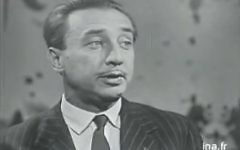 Romain Gary interviewé par Pierre Dumayet, à propos de son livre 'Les racines du ciel'. (Crédit : capture d'écran YouTube)