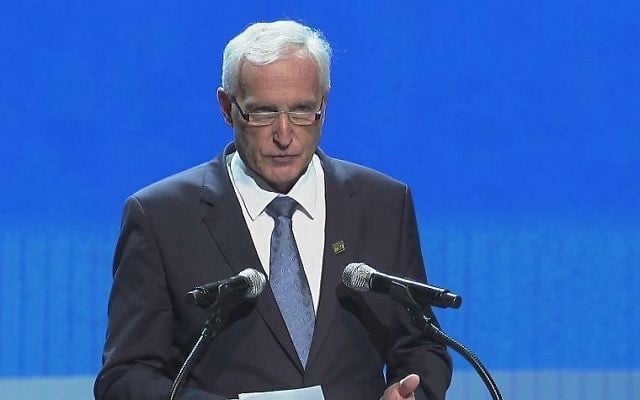 Le ministre d'État hongrois pour la Politique de sécurité, István Mikola (Crédit : Capture d'écran YouTube) Le ministre d'État hongrois pour la Politique de sécurité, István Mikola (Crédit : Capture d'écran YouTube)