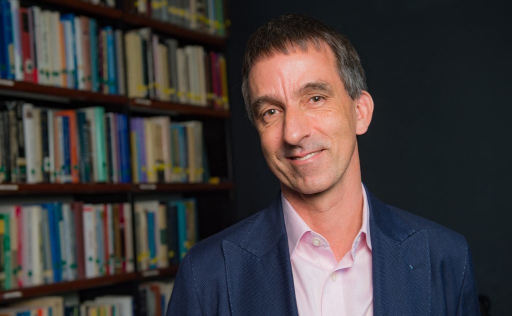Matthias Henze, professeur de religion à l'université de Rice et auteur de 'Mind the Gap' (Crédit : autorisation) src=