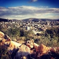 Le village palestinien de Salfit en Cisjordanie (Crédit : CC BY-SA Anan.jalal, Wikimedia Commons)