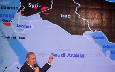 Le Premier ministre Benjamin Netanyahu à la conférence diplomatique du Jérusalem Post, qui s'est tenue au Waldorf Astoria Hotel de Jérusalem, le 6 décembre 2016 (Crédit : Yonatan Sindel / Flash90)