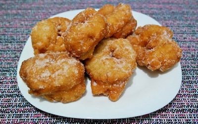 Les sfenj, beignets d'Afrique du nord. (Crédit : Wikimedia Commons via JTA)