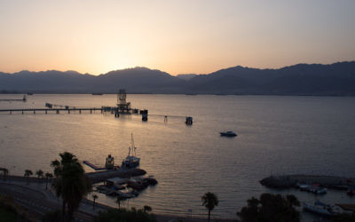Se réveiller à Eilat et contempler un lever du soleil hivernal (Crédit : Yaël Ancri)