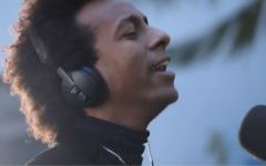 Yalo Gili, chanteur Israélien d'origine éthiopienne offre un groove où se mêlent les accents de ses différentes origines (Crédit: capture d'écran Nova)