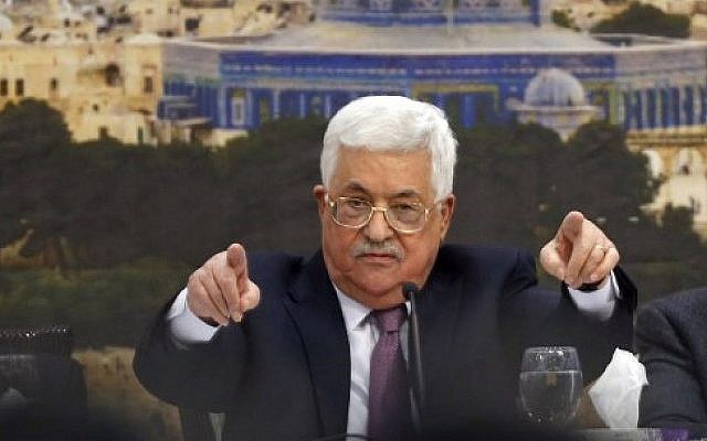Le président de l'Autorité palestinienne, Mahmoud Abbas, s'exprime lors d'une réunion à Ramallah, en Cisjordanie, le 14 janvier 2018 (AFP PHOTO / ABBAS MOMANI) Le président de l'Autorité palestinienne, Mahmoud Abbas, s'exprime lors d'une réunion à Ramallah, en Cisjordanie, le 14 janvier 2018 (AFP PHOTO / ABBAS MOMANI)