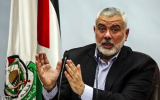 Le chef du Hamas, Ismail Haniyeh, prononce un discours dans la ville de Gaza le 23 janvier 2018. (AFP Photo/Mahmud Hams)