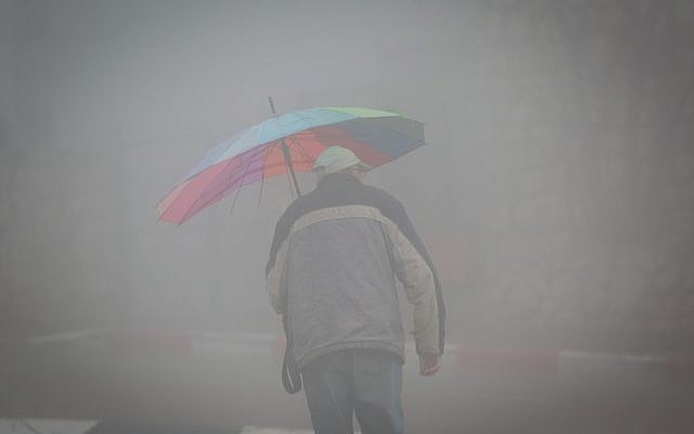 Importantes précipitations sur la ville de  Safed le 18 janvier 2018. (Crédit :(David Cohen/Flash90)