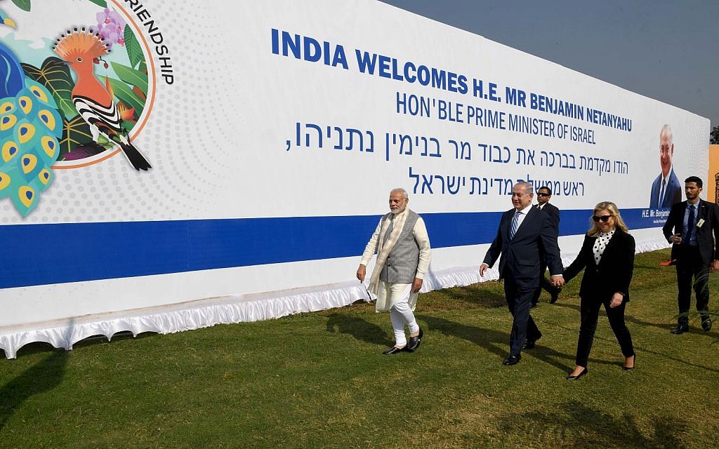 Le Premier ministre Benjamin Netanyahu et son homologue indien Narendra Modi en Inde le 17 janvier 2018 (Crédit : Joshua Davidovich/Times of Israel staff)