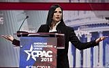 La porte-parole de la National Rifle Association (NRA) Dana Loesch s'exprime à la tribune lors de la "Conservative Political Action Conference" au National Harbor à Oxon Hill, Maryland le 22 février 2018. (AFP PHOTO / JIM WATSON)