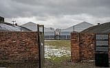 Cette photo prise le 2 décembre 2016, à Oswiecim (Auschwitz), en Pologne, montre des baraquements dans l'ancien camp de concentration nazi (AFP/Bartosz Siedlik)