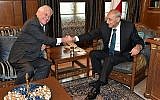 Le secrétaire d'État américain Rex Tillerson (G) rencontre le président du Parlement libanais Nabih Berri (D) à Beyrouth le 15 février 2018. (AFP Photo/Stringer)