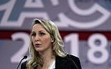 Marion Maréchal-Le Pen du Front national français et ancienne députée de l'Assemblée nationale française prend la parole lors du CPAC 2018 le 22 février 2018 à National Harbour, Maryland (Crédit : Alex Wong / Getty Images / AFP)