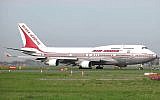 Un Boeing de la compagnie Air India à l'aéroport de Londres, en 2005. (Crédit : domaine public)