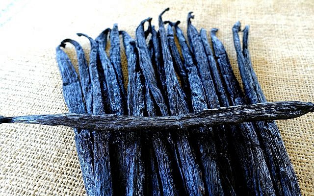 Vanille Black Gold de Madagascar (Crédit: Wikimedia Commons/Alphaomega1010)