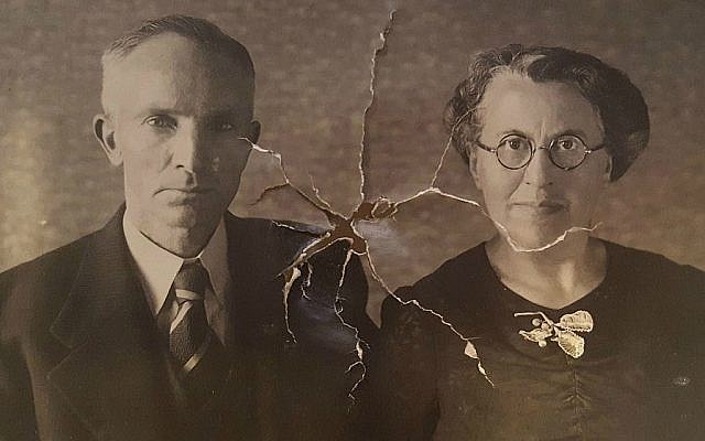 Une photo de Simon et Betsy van Dam retrouvée dans le portefeuille de Nathan van Dam qui a été restitué (Autorisation : Martine van Dam)