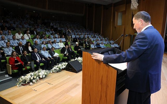 Le président de la Knesset, Yuli Edelstein, lors d'un événement organisé par la Knesset en l'honneur de la police israélienne, le 5 janvier 2018 (Yitzhak Harari / Knesset) Le président de la Knesset, Yuli Edelstein, lors d'un événement organisé par la Knesset en l'honneur de la police israélienne, le 5 janvier 2018 (Yitzhak Harari / Knesset)