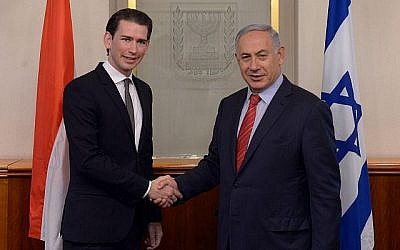 Le Premier ministre Benjamin Netanyahu rencontre le ministre autrichien de l'époque, Sebastian Kurz à Jérusalem, le 16 mai 2016. (Kobi Gideon/GPO)