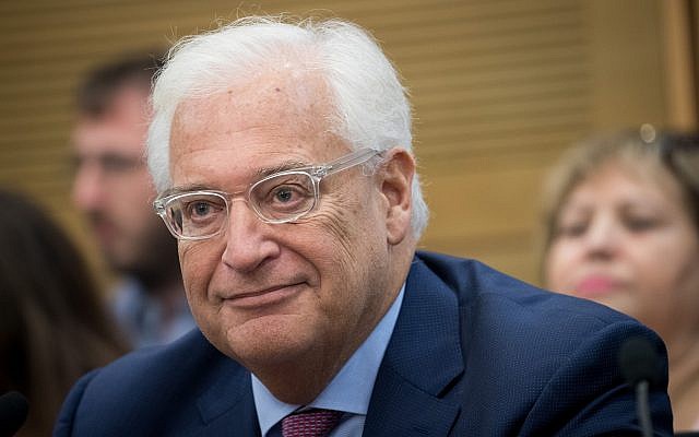 L'ambassadeur américain en Israël David Friedman assiste à la réunion pour les relations israélo-américaines à la Knesset le 25 juillet 2017. (Yonatan Sindel/Flash90) L'ambassadeur américain en Israël David Friedman assiste à la réunion pour les relations israélo-américaines à la Knesset le 25 juillet 2017. (Yonatan Sindel/Flash90)