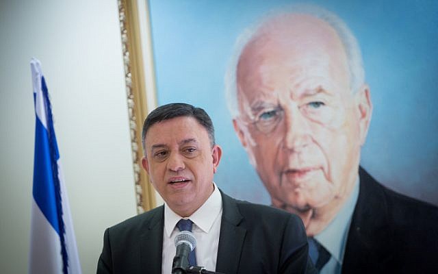 Le chef de l'Union sioniste Avi Gabbay, lors d'une réunion de faction au Parlement israélien le 12 février 2018. (Miriam Alster/Flash90) Le chef de l'Union sioniste Avi Gabbay, lors d'une réunion de faction au Parlement israélien le 12 février 2018. (Miriam Alster/Flash90)