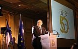Ariel Goldmann au gala du cinquantenaire de l'AUJF, à Paris, le 15 février 2018. (Crédit : Ludovic Boulnois autorisation AUJF)