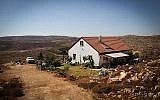 Une maison d'un habitant d'implantation à Esh Kodesh en Cisjordanie, le 20 juillet 2015. (Crédit : Garrett Mills/Flash 90)