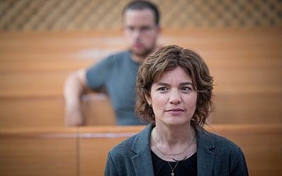La députée du Meretz Tamar Zandberg lors d'une audience à la Haute-cour de justice de Jérusalem sur le transport public lors du Shabbat, le 11 septembre 2017 (Crédit : Yonatan Sindel/Flash90)