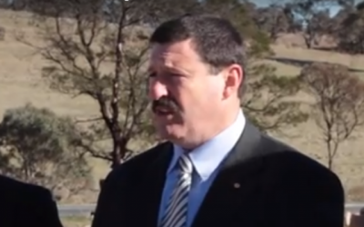 Mike Kelly, parlementaire fédéral australien du Parti travailliste. (Capture d'écran : YouTube)