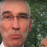 Patrice Leclerc, maire communiste de la banlieue parisienne de Gennevilliers. (Capture d'écran : YouTube)