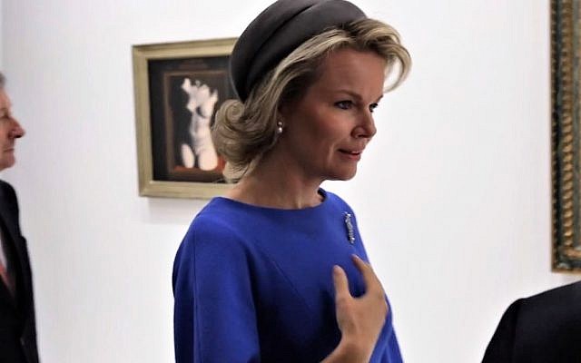 Mathilde, reine des Belges à Paris en 2016 (Crédit: capture d'écran Paris Match) Mathilde, reine des Belges à Paris en 2016 (Crédit: capture d'écran Paris Match)