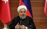 Le président iranien Hassan Rouhani durant une conférence de presse conjointe avec les leaders de Turquie et de Russie lors d'un sommet tripartite sur la Syrie à Ankara, le 4 avril 2018 (Crédit : AFP PHOTO / ADEM ALTAN)