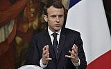 Le président français Emmanuel Macron lors d'un conférence de presse après sa rencontre avec le Premier ministre italien Paolo Gentiloni, le 11 janvier 2018 au Palazzo Chigi à Rome. (Crédit : AFP / Andreas SOLARO)