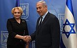 Le Premier ministre Benjamin Netanyahu et son homologue roumaine Viorica Dancila à la résidence du Premier ministre, à Jérusalem, le 25 avril 2018. (Crédit : Haim Zach/GPO)