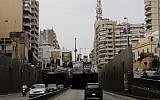 Les affiches des candidats aux élections parlementaires dans le centre de Beyrouth (Crédit :  / AFP PHOTO / JOSEPH EID)