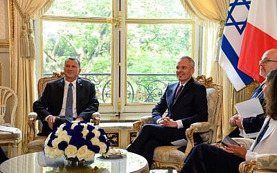 François de Rugy, président de l'Assemblée nationale rencontre son homologue Yuli Edelestein, le 16 mai 2018 à Paris (Crédit: AFP PHOTO / BERTRAND GUAY)