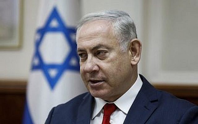 Le Premier ministre Benjamin Netanyahu préside la réunion hebdomadaire du cabinet à son bureau à Jérusalem le 27 mai 2018. (MENAHEM KAHANA/AFP) Le Premier ministre Benjamin Netanyahu préside la réunion hebdomadaire du cabinet à son bureau à Jérusalem le 27 mai 2018. (MENAHEM KAHANA/AFP)