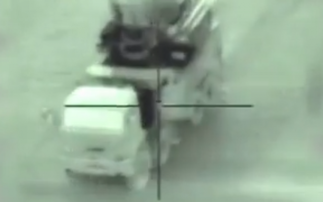 Un missile israélien s'abat en direct sur une batterie antiaérienne syrienne (Capture d'écran) Un missile israélien s'abat en direct sur une batterie antiaérienne syrienne (Capture d'écran)