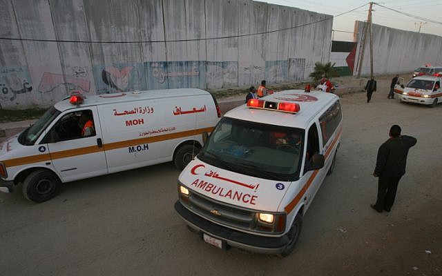 Photo illustrative d'ambulances palestiniennes (Abed Rahim Khatib/ FLASH90) Photo illustrative d'ambulances palestiniennes (Abed Rahim Khatib/ FLASH90)