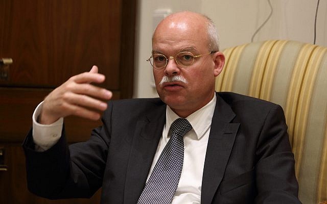 L'ambassadeur allemand en Israël Clemens von Goetze, le 17 février 2016 (Crédit : Yaakov Naumi/FLASH90) L'ambassadeur allemand en Israël Clemens von Goetze, le 17 février 2016 (Crédit : Yaakov Naumi/FLASH90)