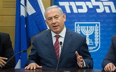 Le Premier ministre Benjamin Netanyahu dirige une réunion de la faction du Likud à la Knesset le 28 mai 2018. (Miriam Alster/Flash90)