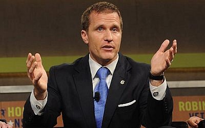 Eric Greitens s'exprimant au musée Intrepid Sea-Air-Space à New York, le 7 mai 2012. (Craig Barritt / Getty Images pour la Fondation Robin Hood via JTA)